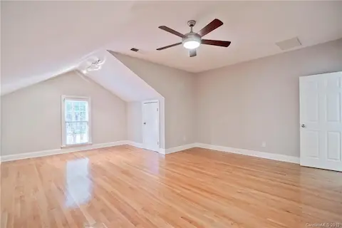 Huge Bonus Room with tons of storage space!
