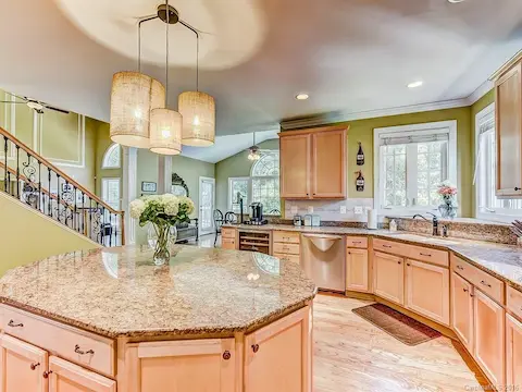 Gourmet kitchen...a chef's delight