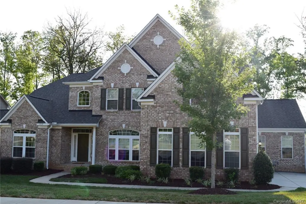 3118 Amesbury Hill Drive, Charlotte, NC