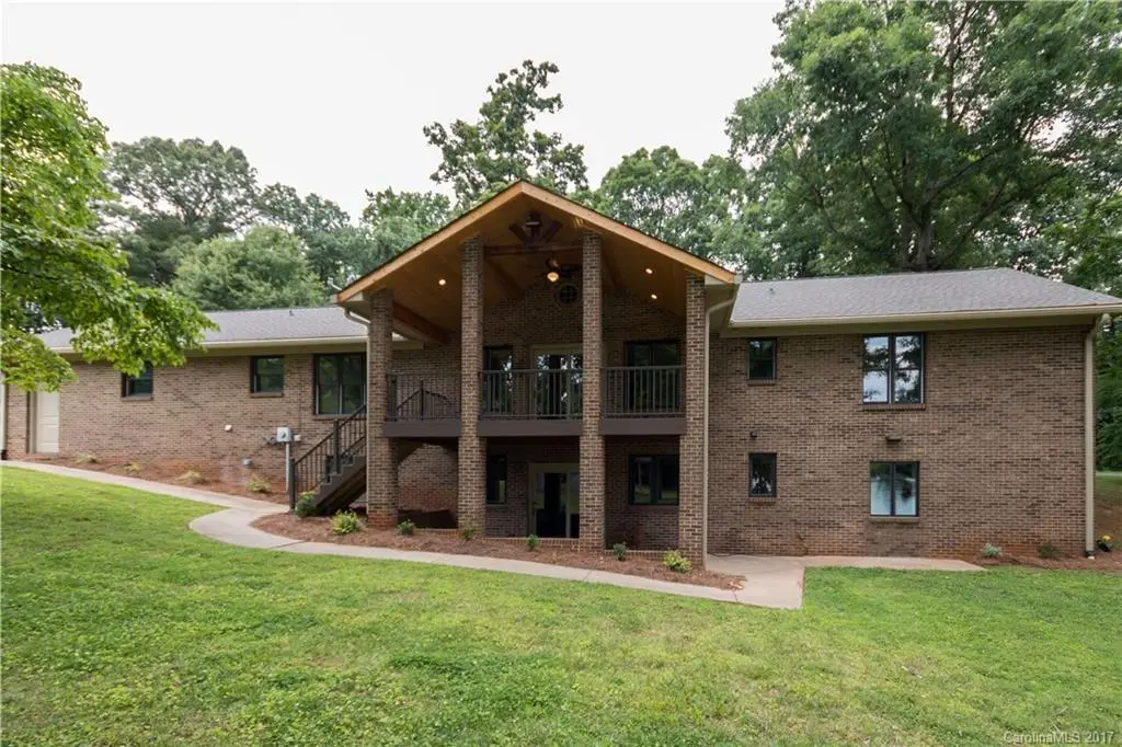 8194 Mallard Road, Denver, NC