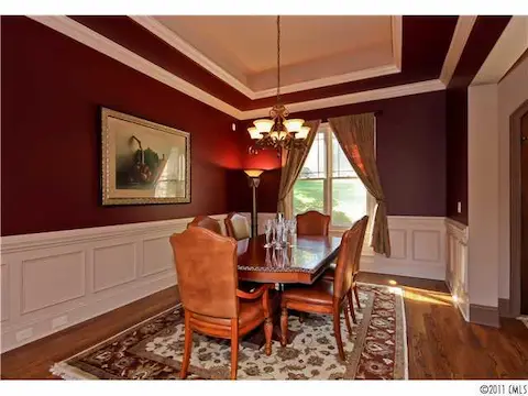 Dining Room - Beautiful Double Trey Ceiling