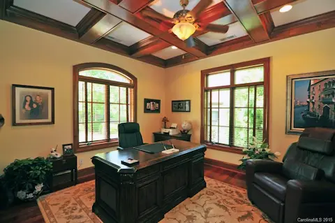 Great Study/Office with Amazing Coffered Ceiling!