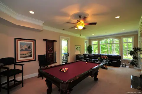 The Lake level Rec Room is perfect for entertainment!