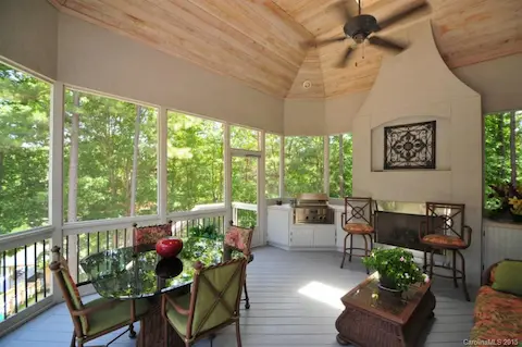 Very Spacious Screened in Porch w/ Infra Red Grill & Fireplace! Low Maintenance Decking!
