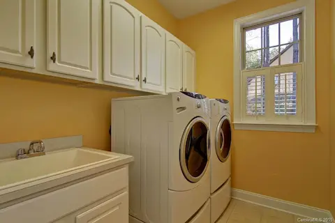 Laundry Room (first floor)