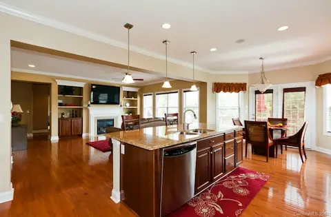 Large Open Kitchen
