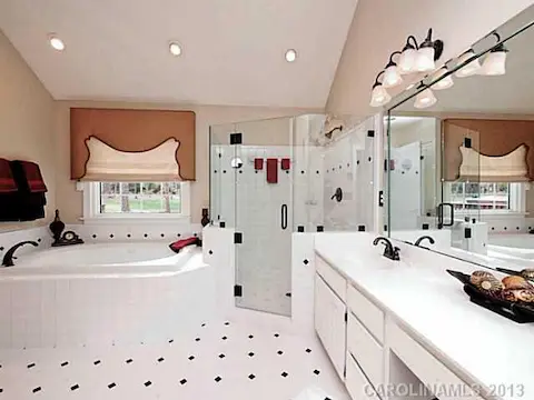 Bathroom - Master Bath