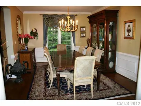 Dining Room - Elegant and spacious dining room perfect for entertaining!
