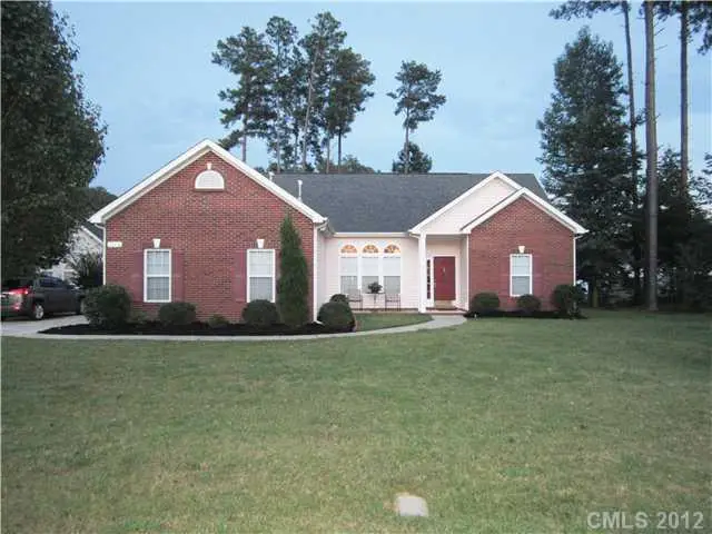 11718 Brightpine Lane, Huntersville, NC