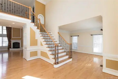 Entrance View from Left Side View
