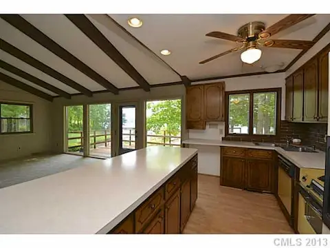 Kitchen - Kitchen w/large island, water views.