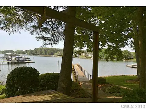 Waterfront - Beautiful wate.r views