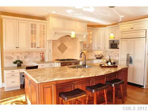 Kitchen - The island is not only attractive but completely functional.  It has great storage too.