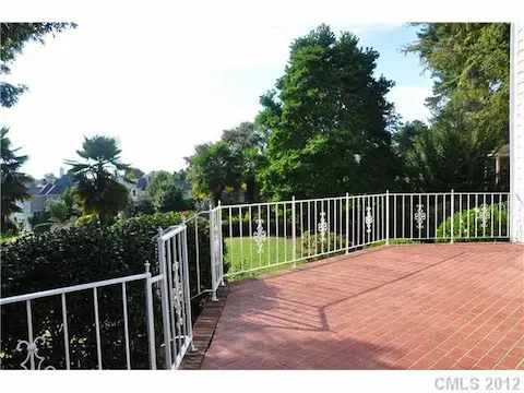 Patio - Outdoor enetertaining in North Carolina is a breeze