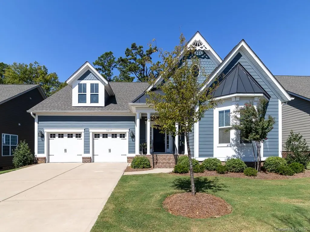 16037 Oxford Glenn Drive, Huntersville, NC