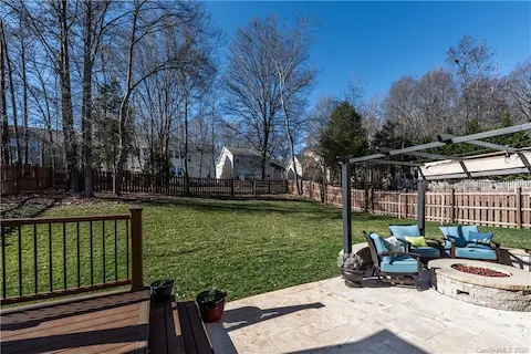 Tree lined ~ fully fenced backyard!