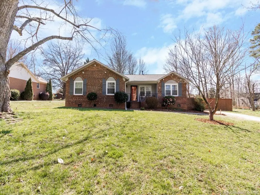 1032 Lightwood Drive, Matthews, NC