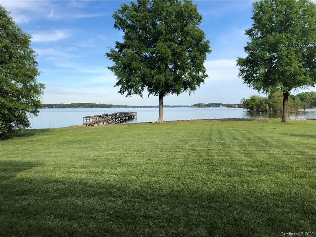 5084 Waterside Circle, Sherrills Ford, NC