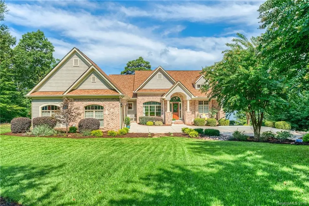 260 S Harbor Watch Drive, Statesville, NC