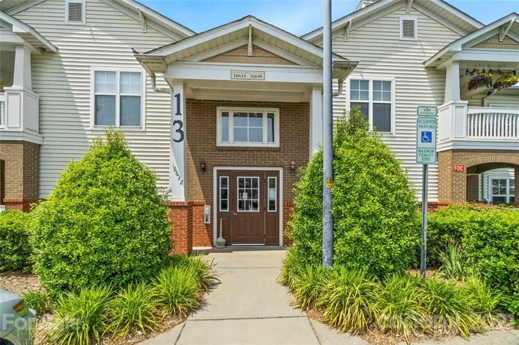 16636 Amberside Road, Cornelius, NC