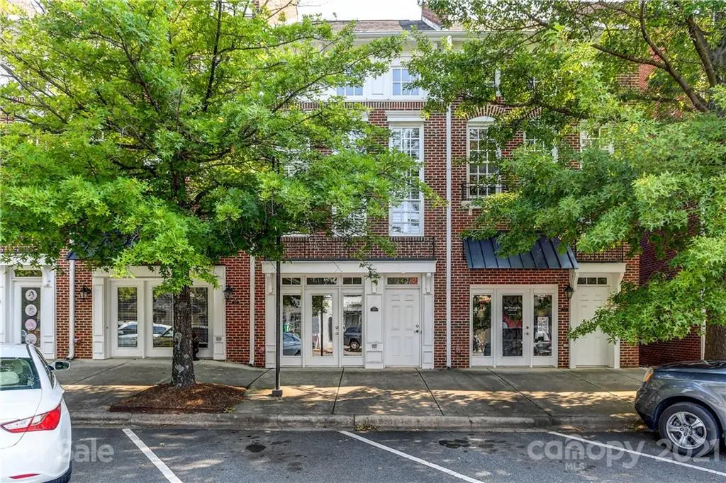 21313 Catawba Avenue, Cornelius, NC