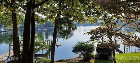 Your everyday lake view!