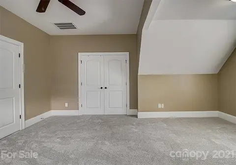 Bedrom 2 - Brand new carpet Oct 2021