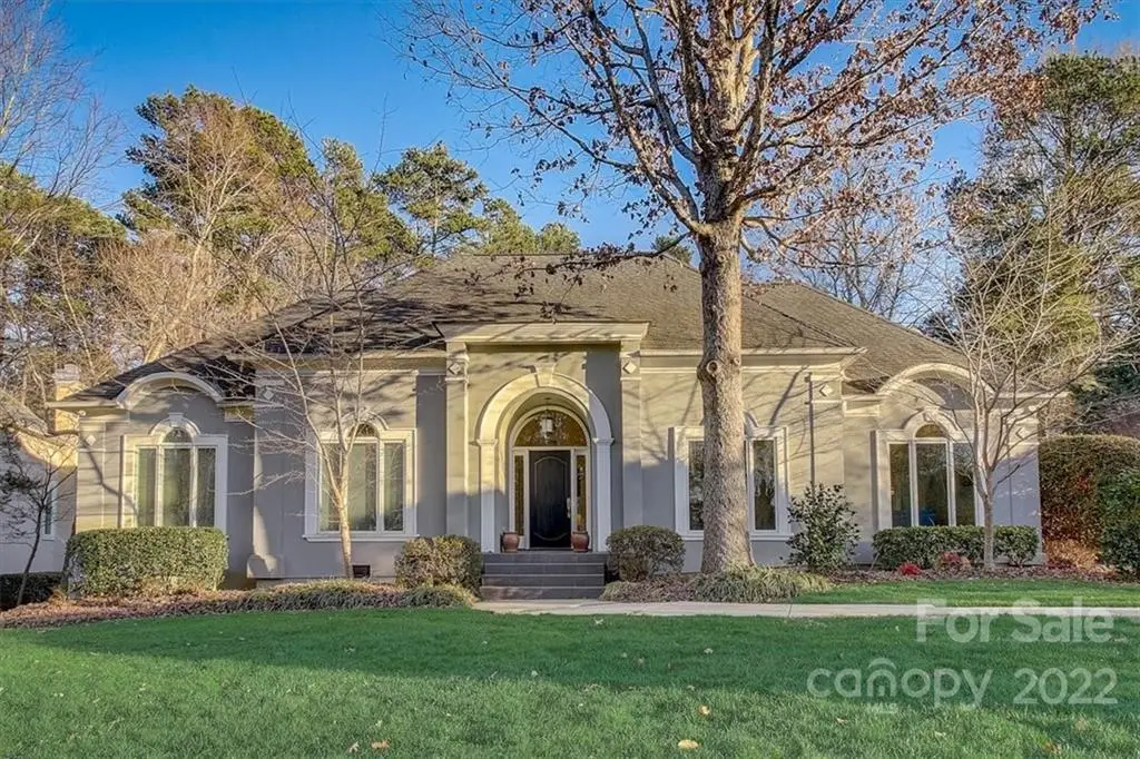 18815 Swanhaven Court, Davidson, NC
