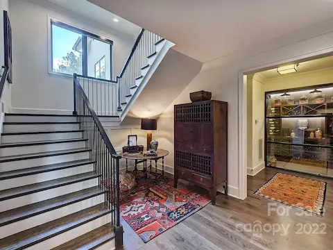 Lower Level Landing
