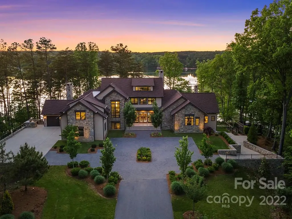 125 Quiet Waters Drive, Mooresville, NC