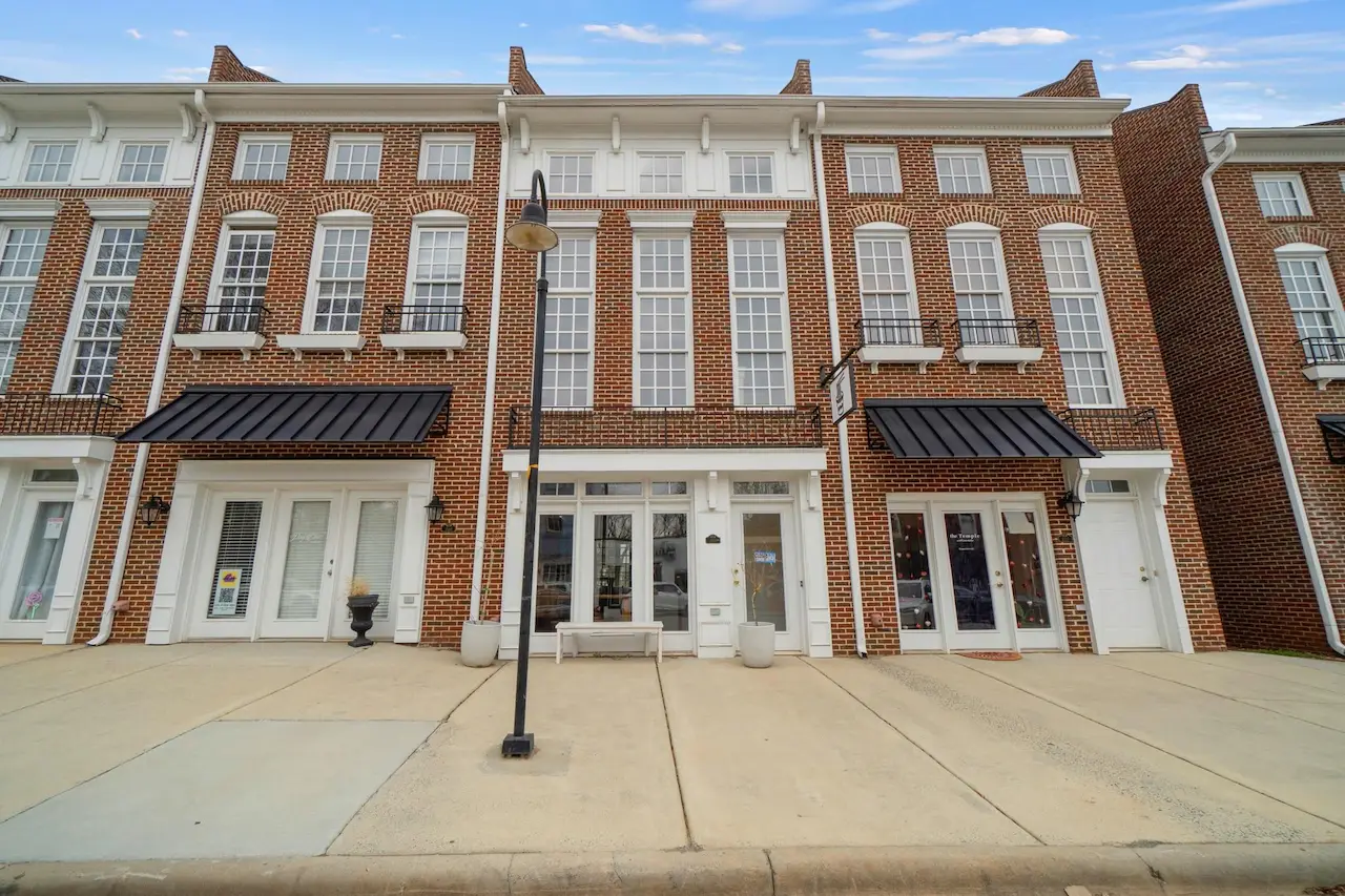 21313 Catawba Avenue, Cornelius, NC