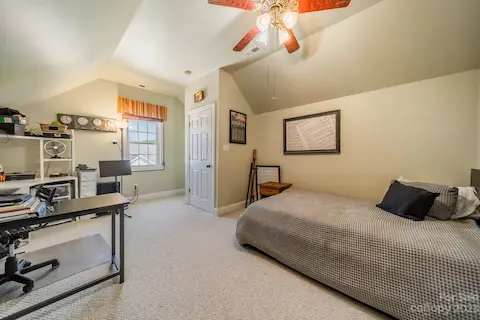 FROG (4th bedroom)