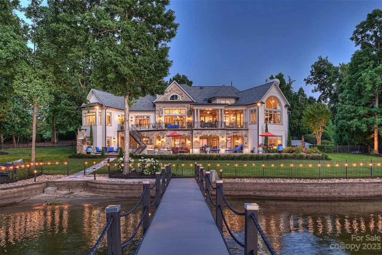 148 Lightship Drive, Mooresville, NC