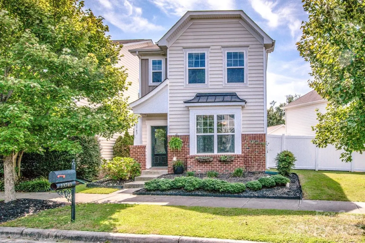 13743 Bonnerby Court, Huntersville, NC