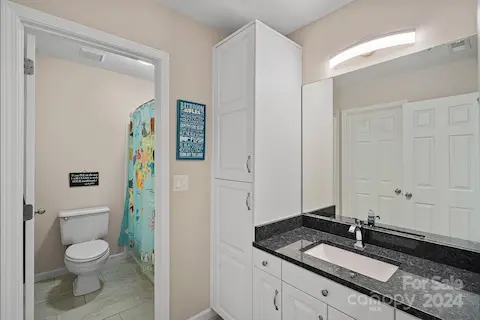 Jack and Jill Bath