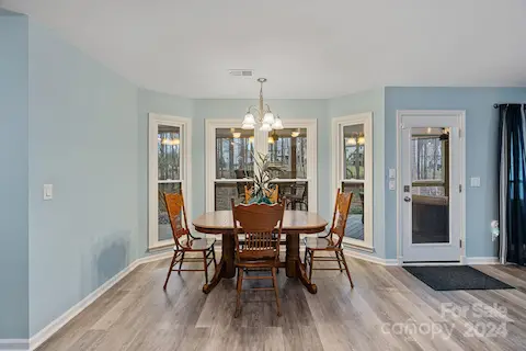 Basement Breakfast Area