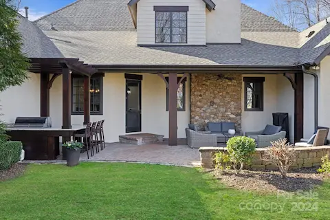 outdoor entertaining