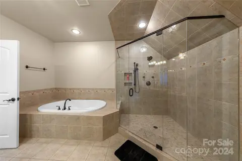 Second Primary Suite bath