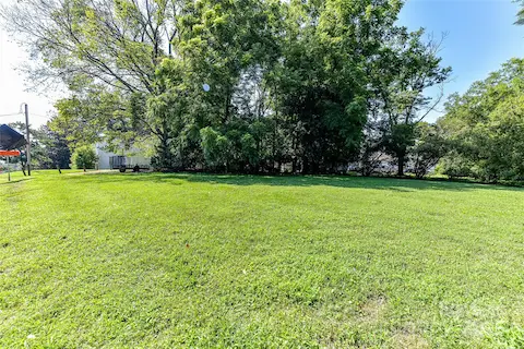 Open area to the rear of home viewed from Catawba Avenue