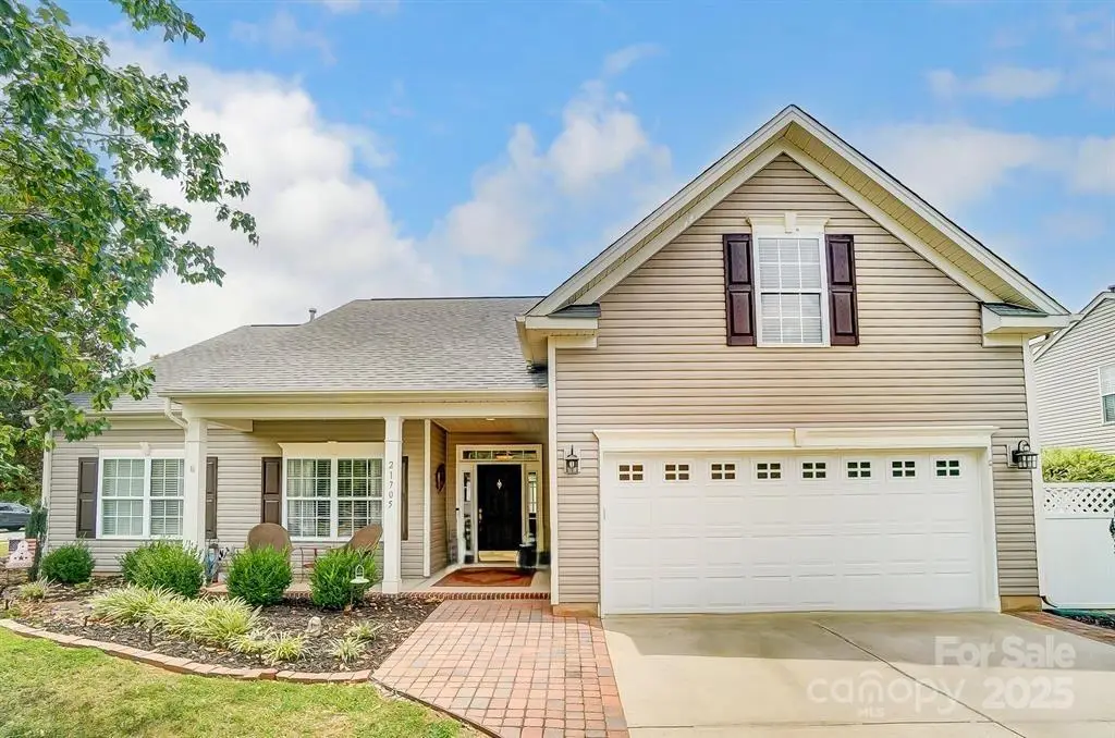21705 Torrence Chapel Road, Cornelius, NC