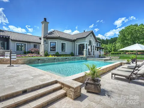 Backyard Private Oasis