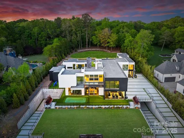 4817 Carmel Park Drive, Charlotte, NC