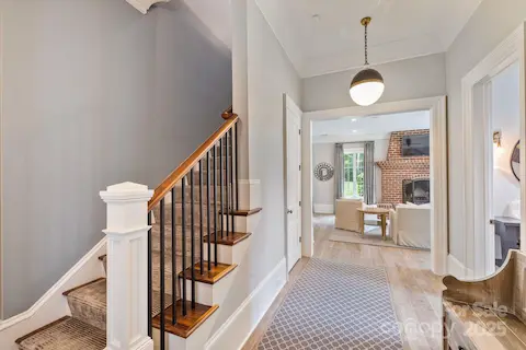 Pool House Foyer