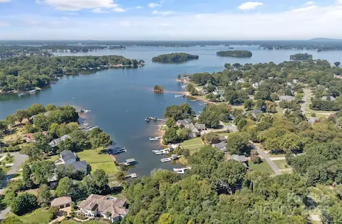 close to Lake Norman