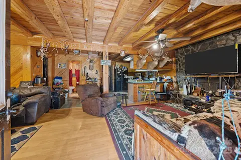 3178 Foxford Living Room