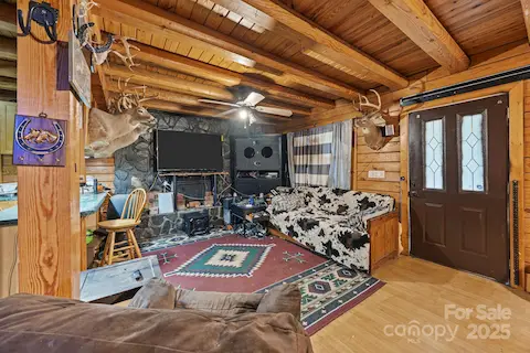 3178 Foxford Living Room
