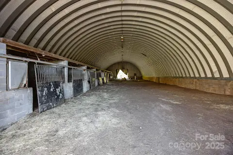 Barn