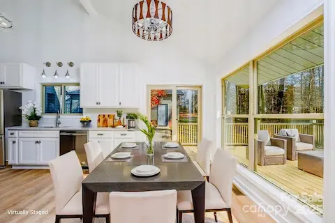 Virtually staged dining area