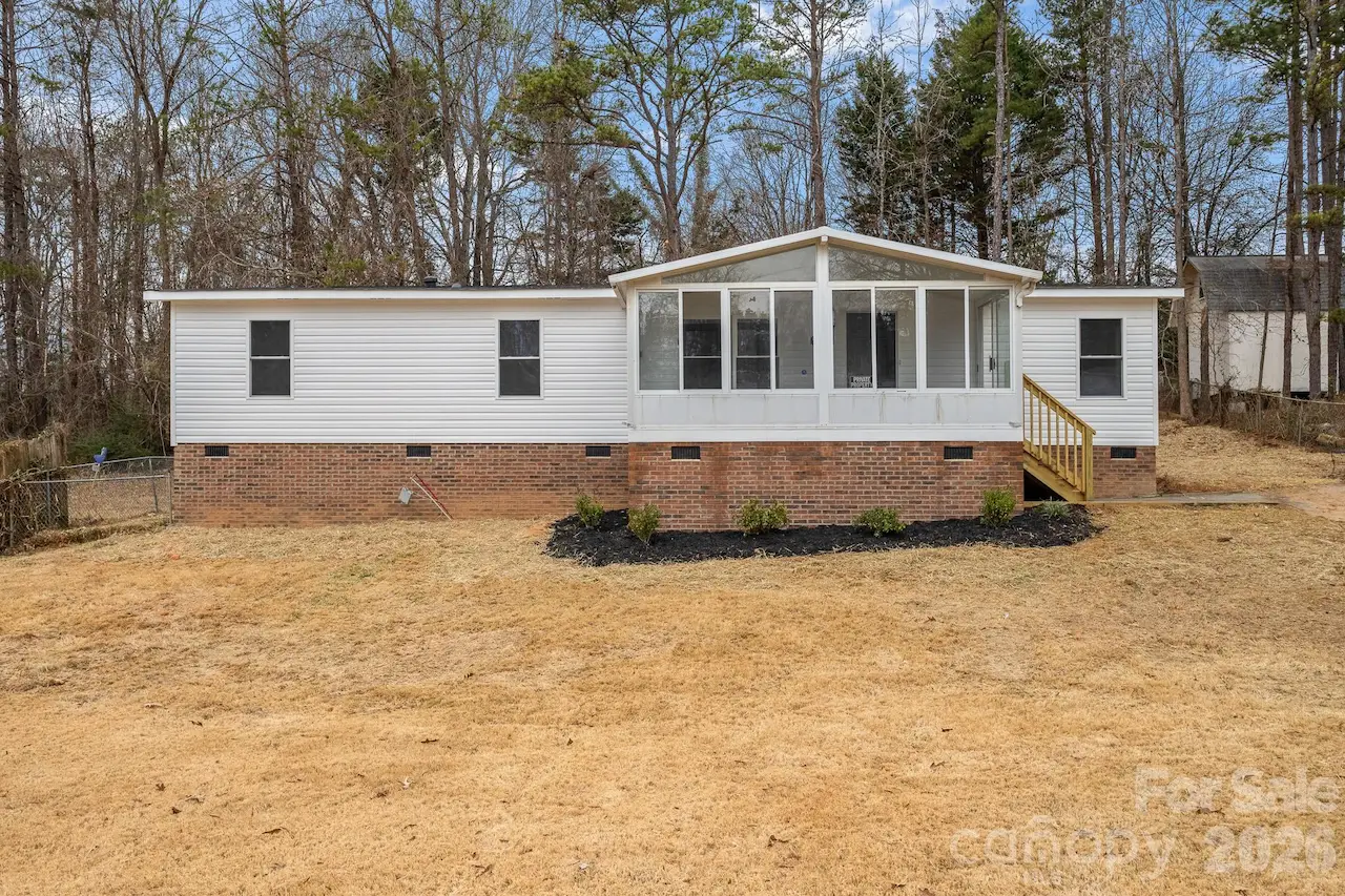 12332 Buxton Drive, Pineville, NC