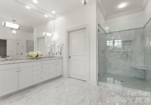 2nd primary suite bath